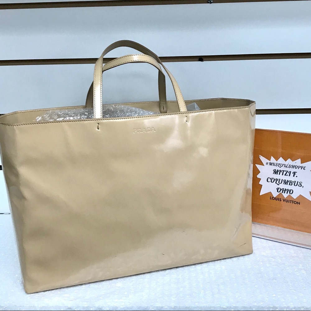 PRADA TOTE BAG WITH CERTIFICATE OF AUTHENTICITY